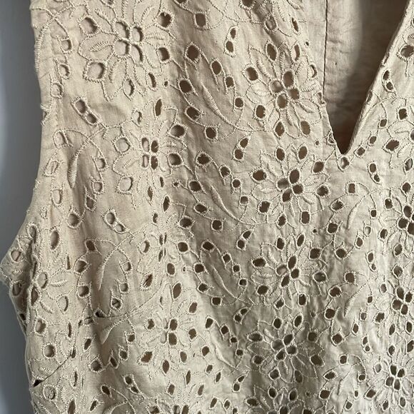 🔵Talbots Tan Embellished Tank Top Blouse size 2 - Picture 5 of 6